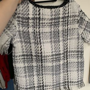 Lose fitting, knitted top